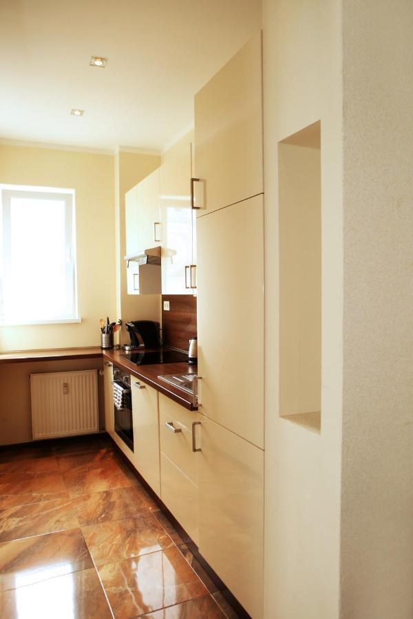 City Center Apartment In Middle Of ブラチスラヴァ エクステリア 写真
