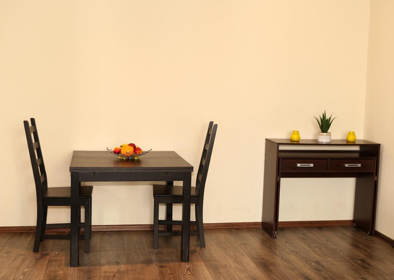 City Center Apartment In Middle Of ブラチスラヴァ エクステリア 写真